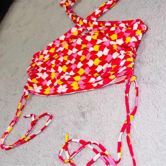 Fun colorful top - Picture 2 of 6